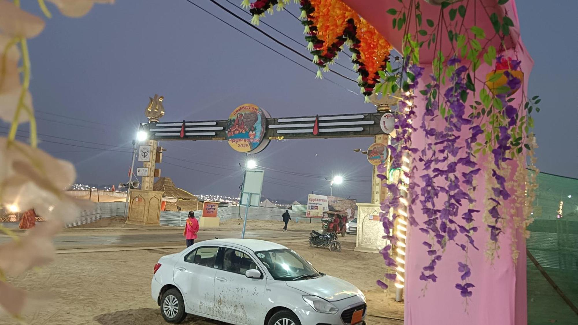 Mahakumbh Luxury Cottage Prayagraj Extérieur photo